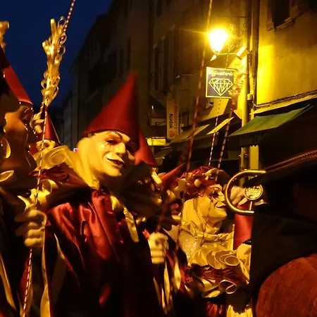 Moderne Et Pigeon Hotel Limoux