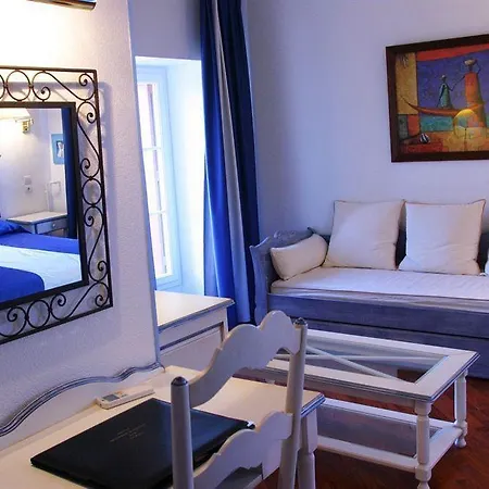 Moderne Et Pigeon Hotel