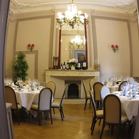 Hotel Moderne Et Pigeon 3*