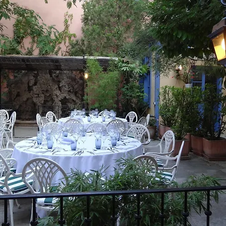 Hotel Moderne Et Pigeon