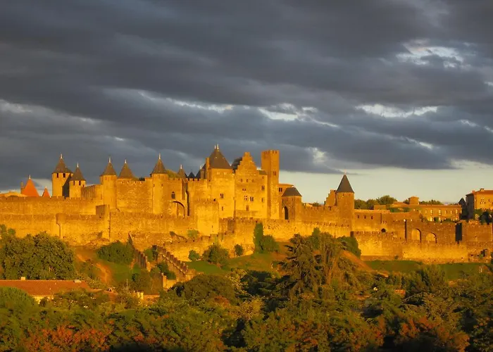 Hotel Moderne Et Pigeon 3*