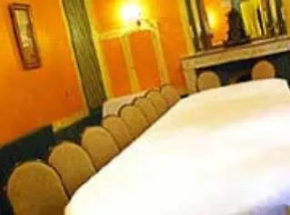 Moderne Et Pigeon Hotel Limoux