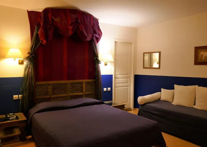 Hotel Moderne Et Pigeon 3*